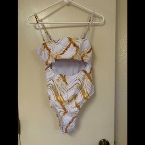 Monokini Bathing Suit NWOT